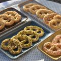 Sweet Christmas Pretzel with Almond, Pistachio,[...]