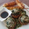 Gefüllte Champignons mit Putenspießen