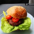 Let´s Grill: Mediterraner Rindfleisch Burger