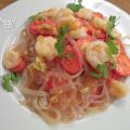 Glasnudel-Erdbeer-Salat