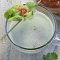 Salatsuppe mit Koriander