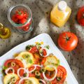 Tomaten Zucchini Salat mit Orangendressing