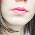 Lippenstift L´oreal Rouge Caresse Nr. 102 Mauve[...]