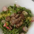 Frühlingssalat mit Rinderfiletspitzen