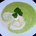 Suppe: Grün-weiße Petersilienwurzelcreme