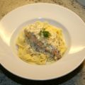 Lachs in Weißweinsoße mit Tagliatelle