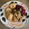 Unser Ostergulasch mit Zwiebeln und[...]