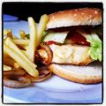 Chickenburger Nom Nom