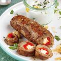 Lammröllchen mit Joghurt-Dip