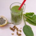 Spinat-Ananas-Maracuja-Smoothie