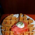 Buchweizenwaffeln mit Räucherlachs