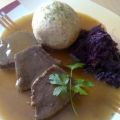 Sauerbraten mit Semmelknödel