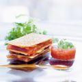 Mille-feuille von mariniertem Thunfisch mit[...]