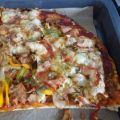 Pizza : Salami und Thunfisch Halb & Halb
