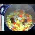 Fischsuppe mit Gemüse kochen - Leckere[...]