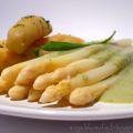 Spargel mit Bärlauch-Frischkäse-Soße und[...]