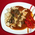 Rindergulasch mit rotem Paprikagemüse, dazu[...]