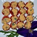 Käse-Knobi-Bombe auf Tomaten