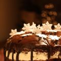 Schokotorte mit Zimtkirschen