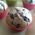 Muffins mit Heidelbeeren oder Kirschen