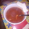Tomaten- Knoblauch- Käse- Suppe