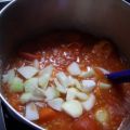 Mozzarella-Nudel mit Tomaten