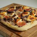 Flammkuchen mit Radicchio, Feigen und[...]