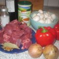 Rindsgulasch (nach dem Rezept meiner Mutter)