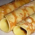 Crepes Röllchen mit Sanddorncreme