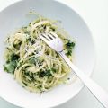 Spaghetti mit Petersilie und Knoblauch