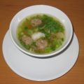 Reissuppe mit Fleischbällchen