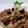 Crumble mit Äpfeln, Cranberries und Birnen