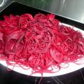 GEMÜSE /ROTEBETE-SPAGHETTI
