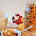 Overnight Oats mit Honig-Nuss Granola