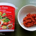 Zutaten thailändischer Küche: Roter Curry Paste