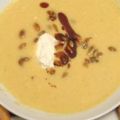 Kürbiscremesuppe mit Salzstangerl