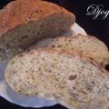 Brot mit Sonnenblumenkernen