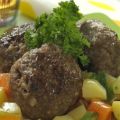 Hackfleischbällchen mit Kartoffelgemüse