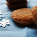 Knusperplätzchen mit Spekulatiusfüllung
