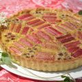 Red Rhubarb & Wild Strawberry Tart l Rote[...]