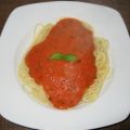 Spaghetti mit fruchtiger Tomatensoße