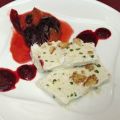 Ricottaparfait mit flambierten Pflaumen