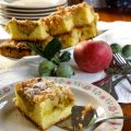 Ein Reineclauden-Streusel-Kuchen im August,[...]