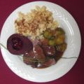 Hirschrückenfilet mit Rosenkohl und Spätzle