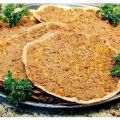 Lahmacun (Türkische Pizza)