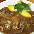 Rinderlebergulasch in Champignonsoße