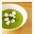 Erbsencremesuppe mit Feta