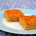 Saftiger Kokoskuchen mit Dattelsirup