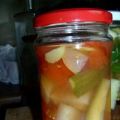 Gurkensticks, Tomaten und Äpfel-Mix in[...]