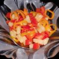 Tomaten-Paprika-Ananas-Salat